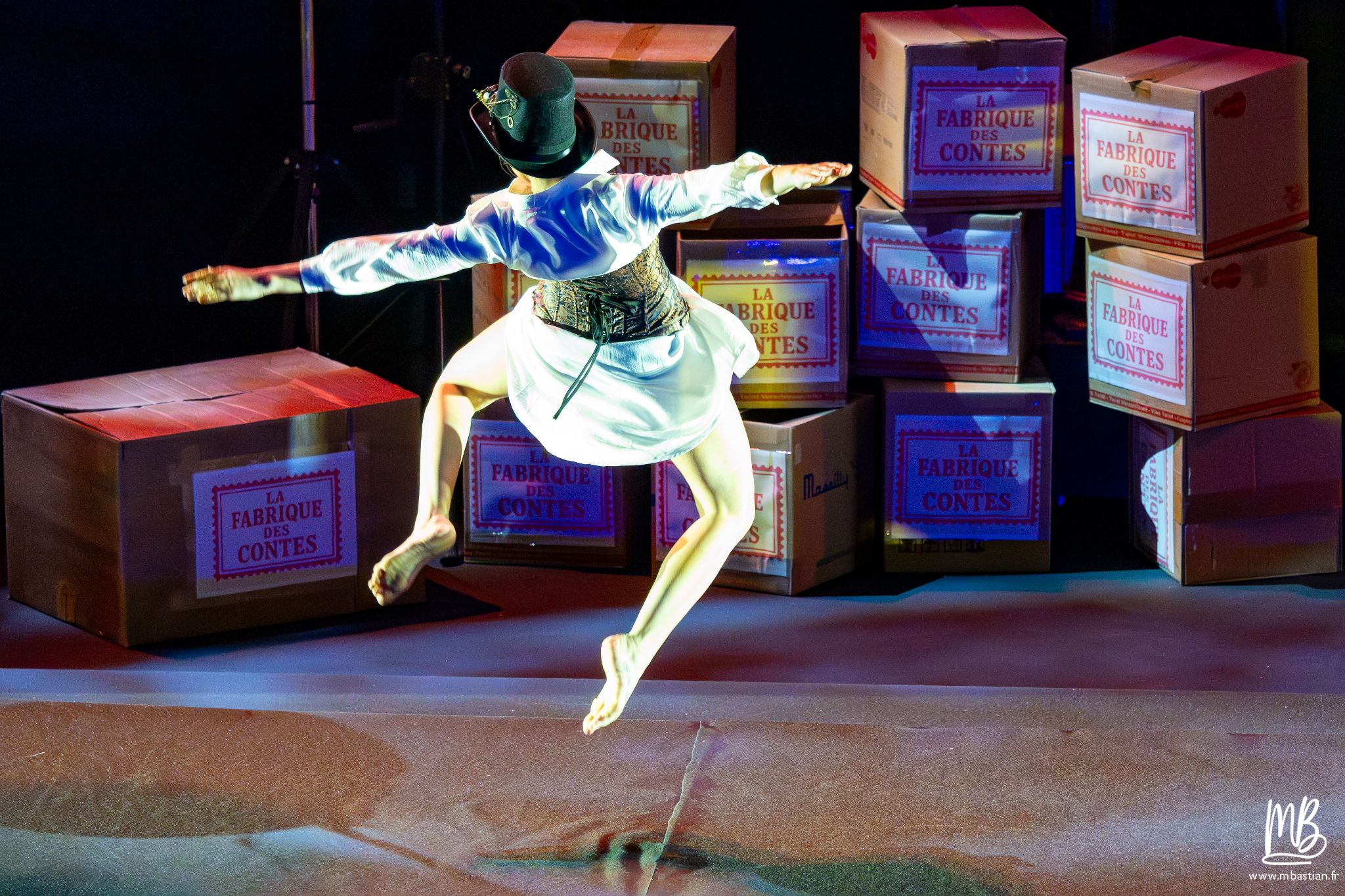 20251206 LA FABRIQUE A CONTES (BNS) MB 40